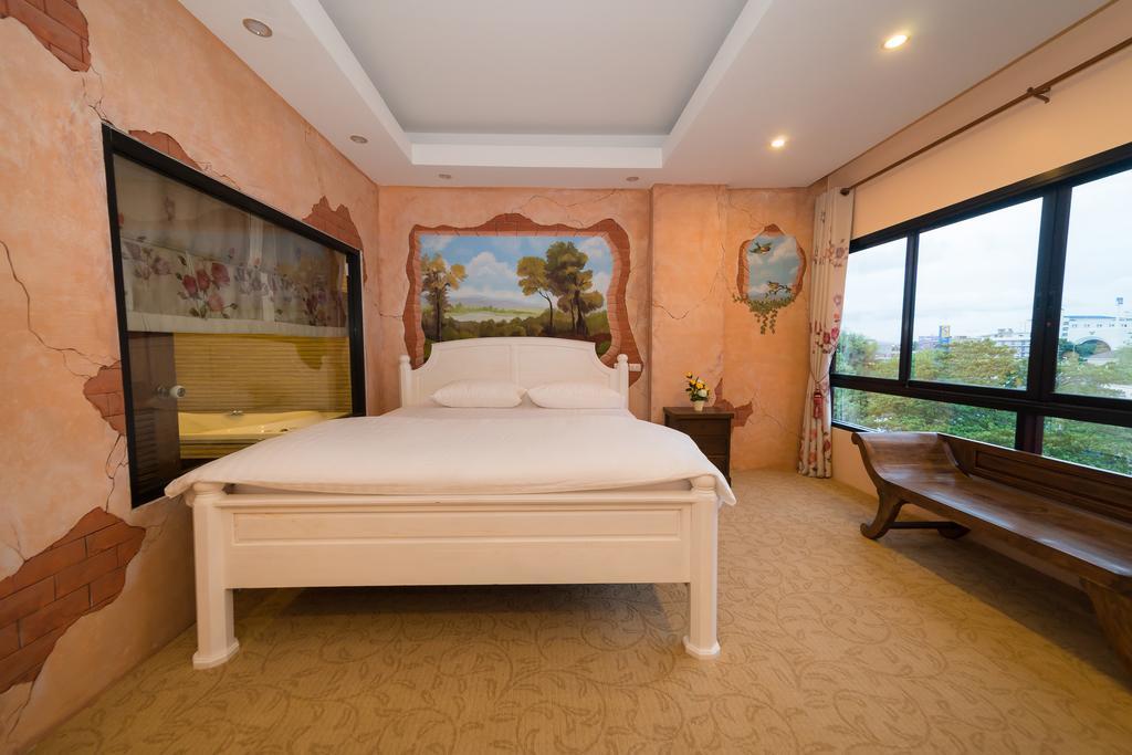 Thongtara House Boutique Srinakarin Hotel Bangkok Værelse billede