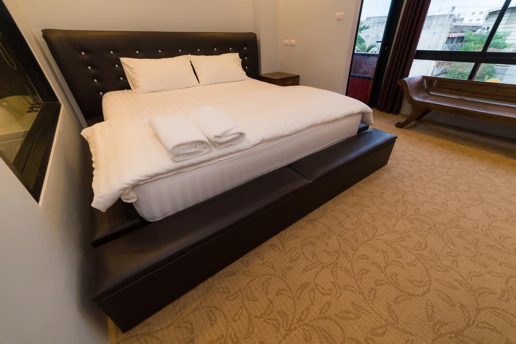 Thongtara House Boutique Srinakarin Hotel Bangkok Værelse billede